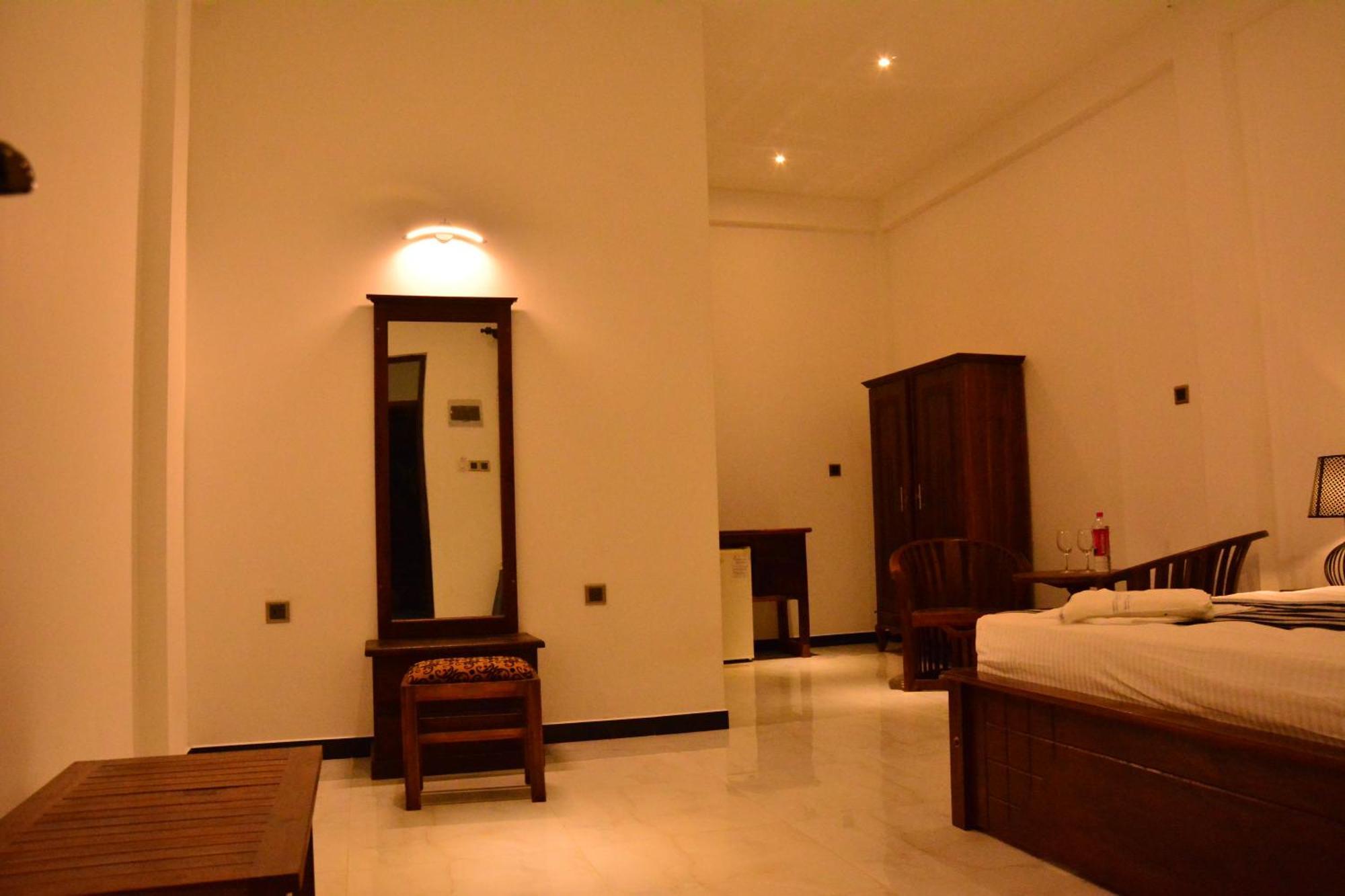 Skyresort Tangalle Exterior photo