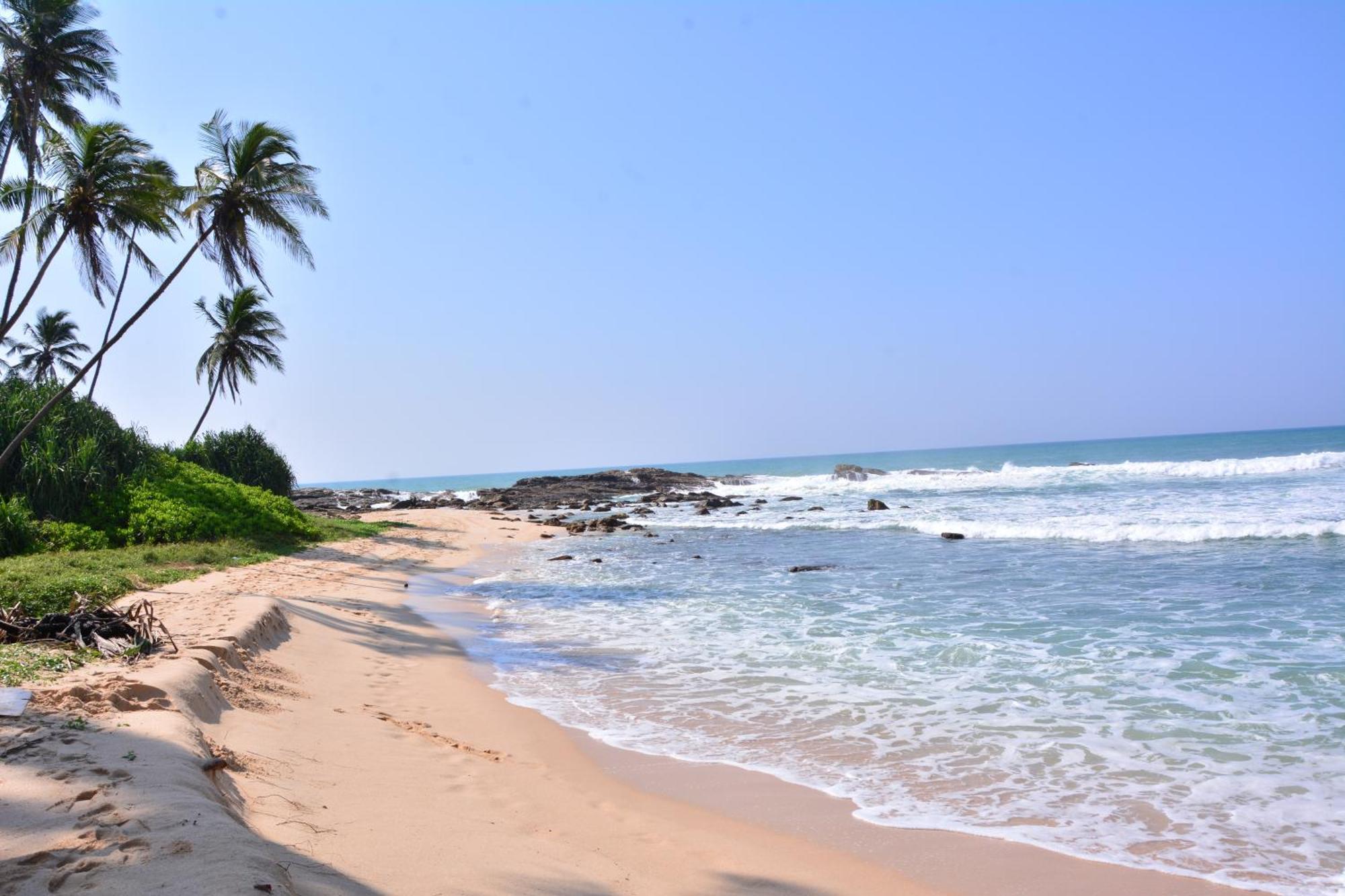 Skyresort Tangalle Exterior photo